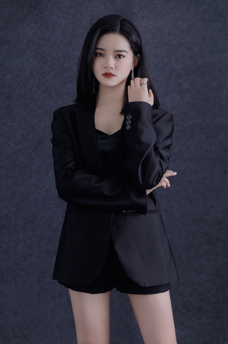 马成迪（创意化妆设计）.jpg